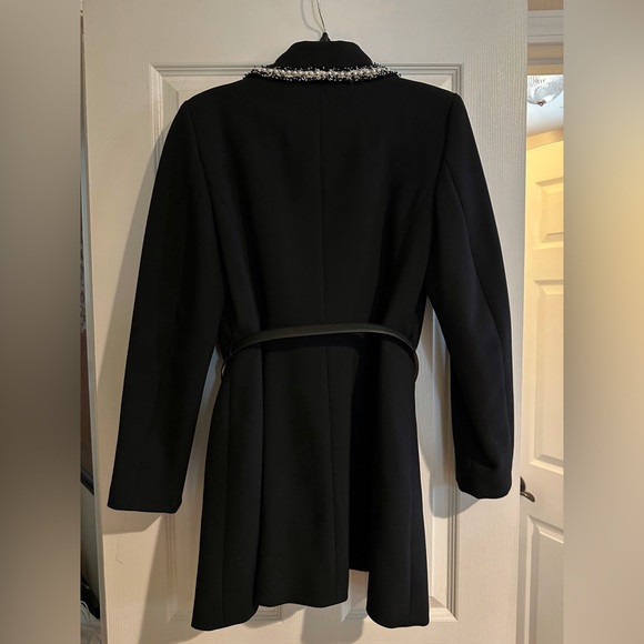 ✨🤍 New Zara Black Coat Jacket with Belt ft. Pearl and Tweed Collar Size L 🤍✨ - Picture 4 of 8